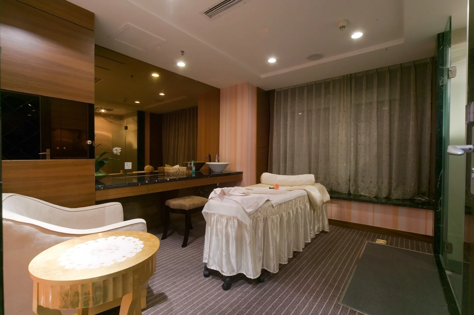 重慶涵沛SPA｜護理所需，妥善安排